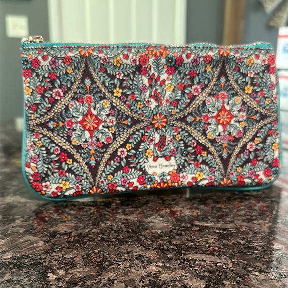 Vera Bradley Kaleidoscope Pattern Retired Spring 2019 Zippered Pouch NWOT - Picture 3 of 13